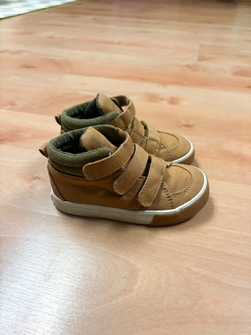 Old Navy Tan Triple Hook & Loop Closure Acacia Canvas High Top Sneaker Toddler 8